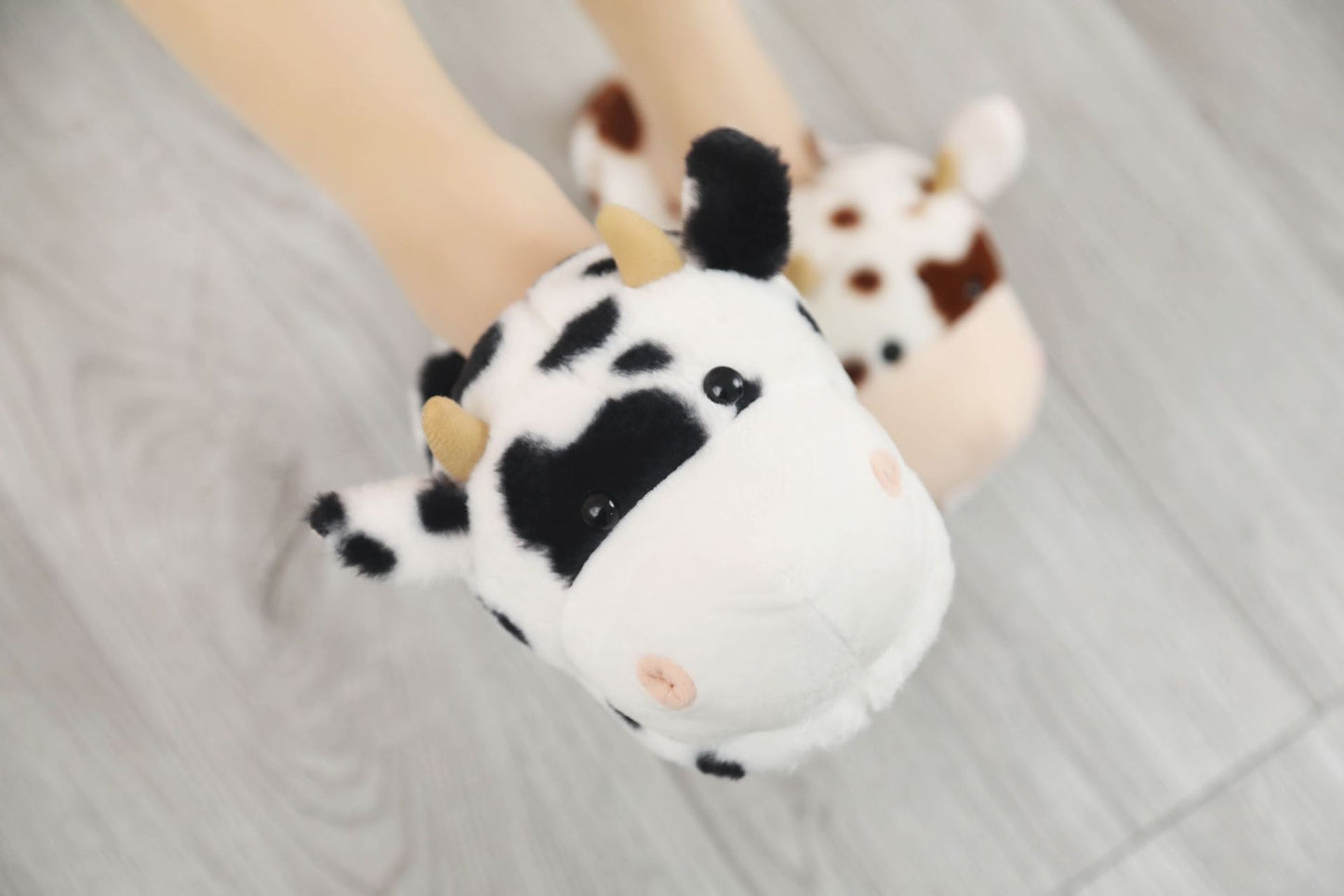 Cozy Cow Plush Slippers – Plush & Comfortable Home Shoes