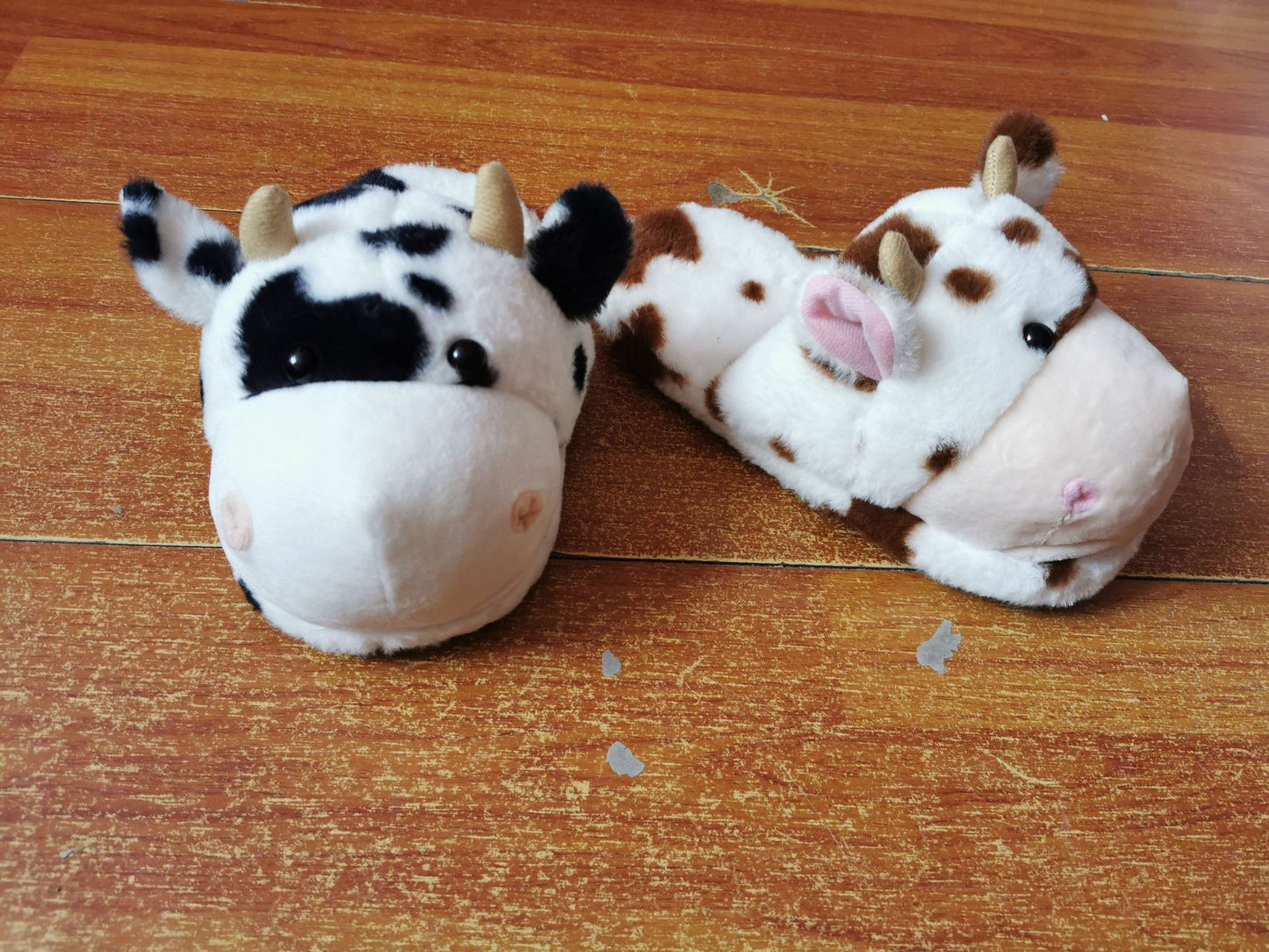 Cozy Cow Plush Slippers – Plush & Comfortable Home Shoes